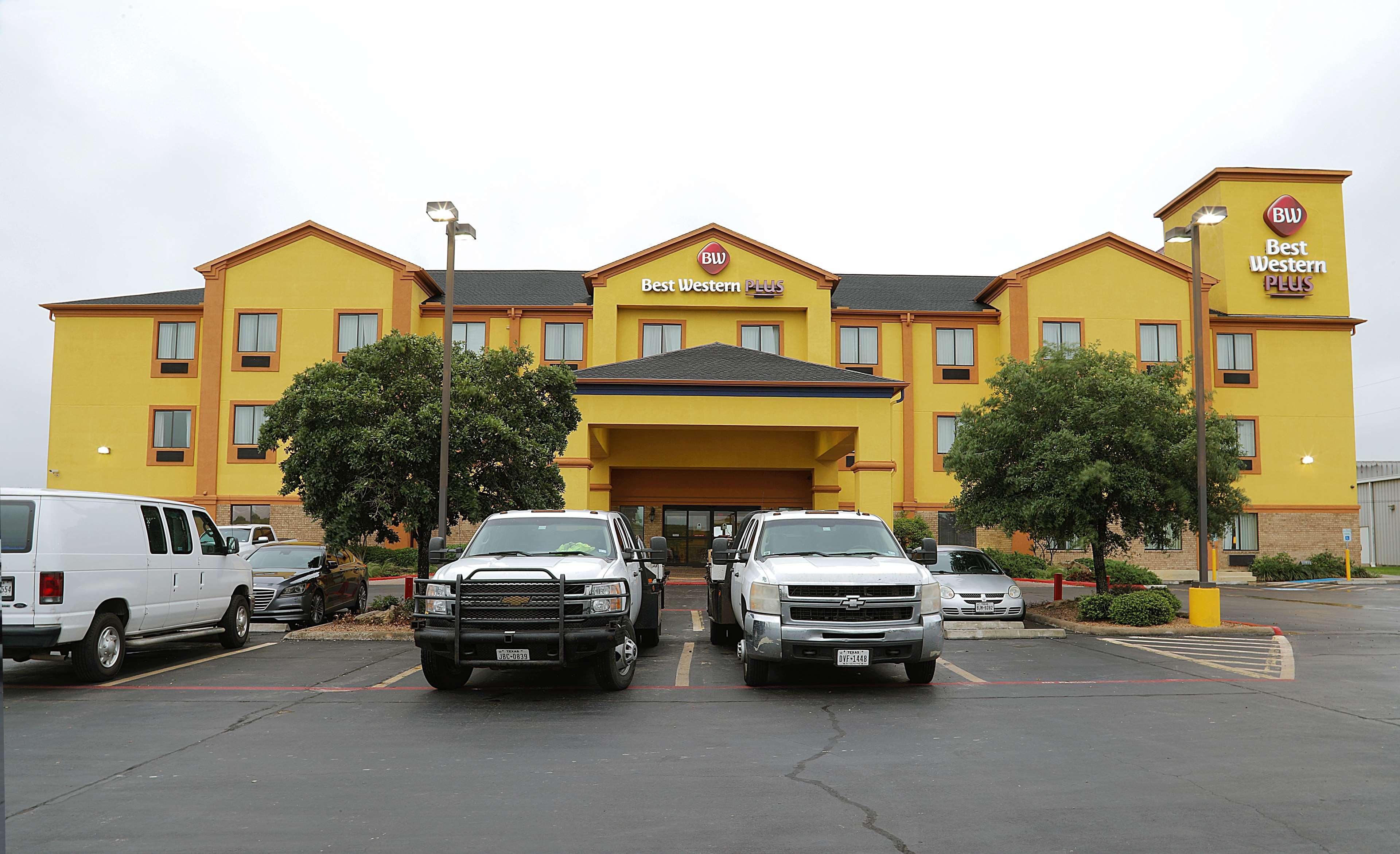 Best Western Plus Schulenburg Inn & Suites Екстериор снимка
