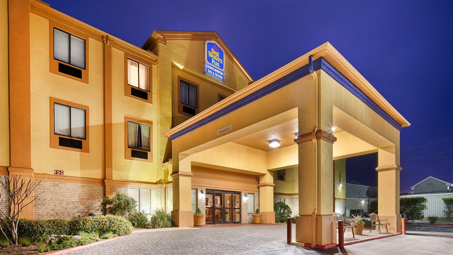 Best Western Plus Schulenburg Inn & Suites Екстериор снимка